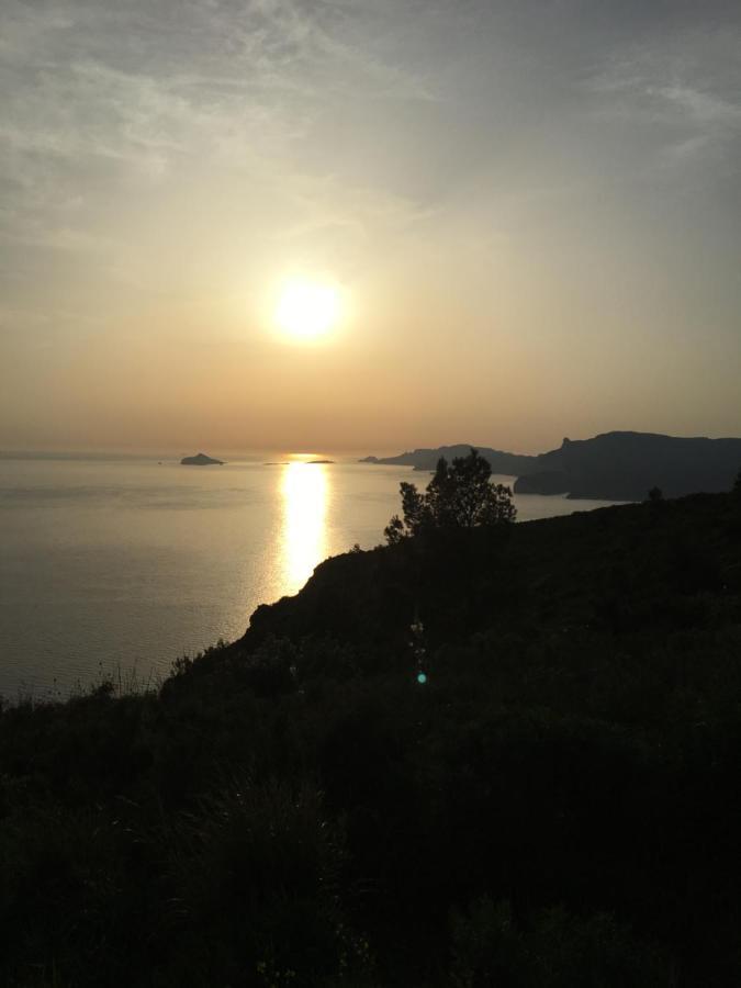 Studio Pirate Vue Mer - Soleil Levant La Ciotat Lägenhet Exteriör bild